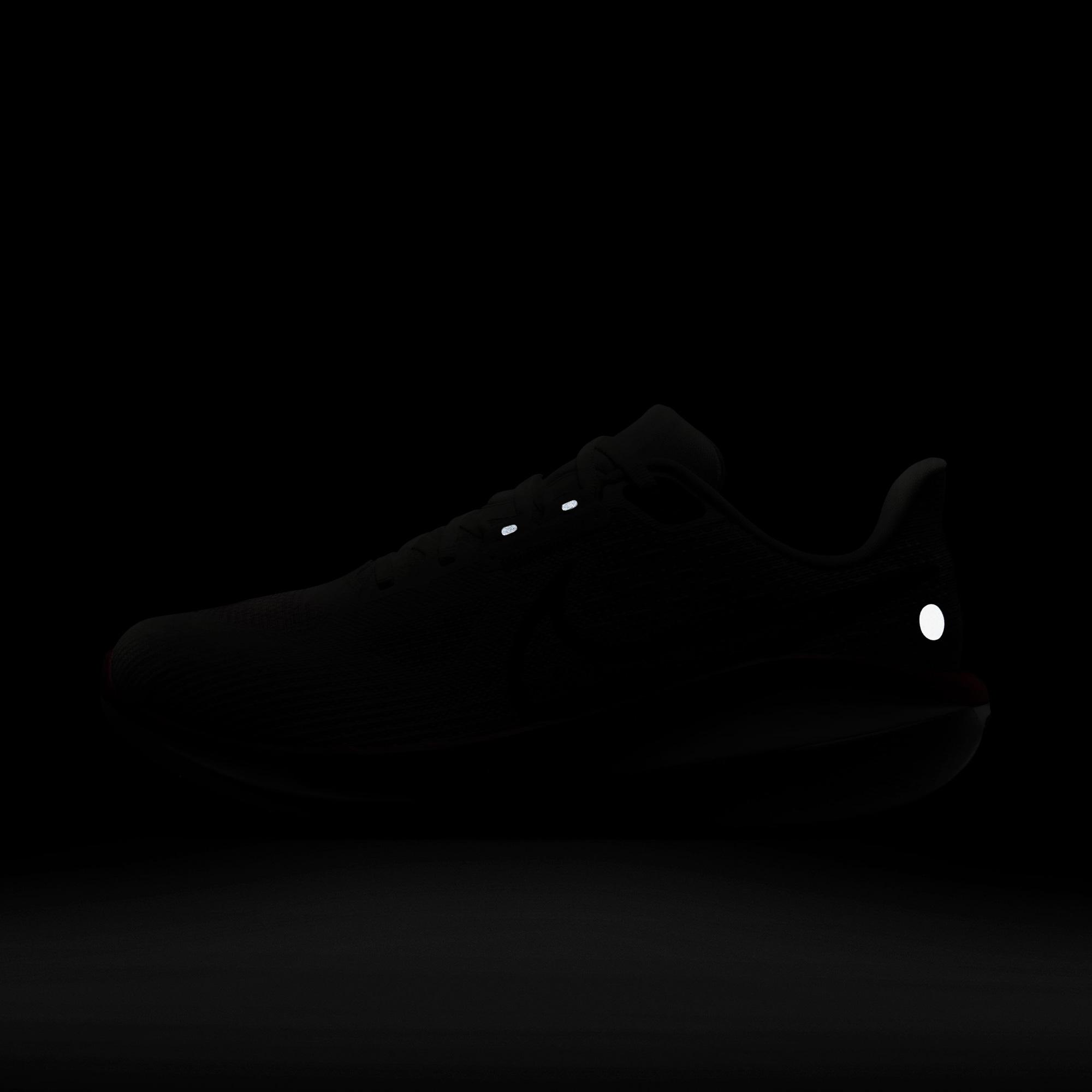 Nike Vomero 17 Erkek Yeşil Spor Ayakkabı