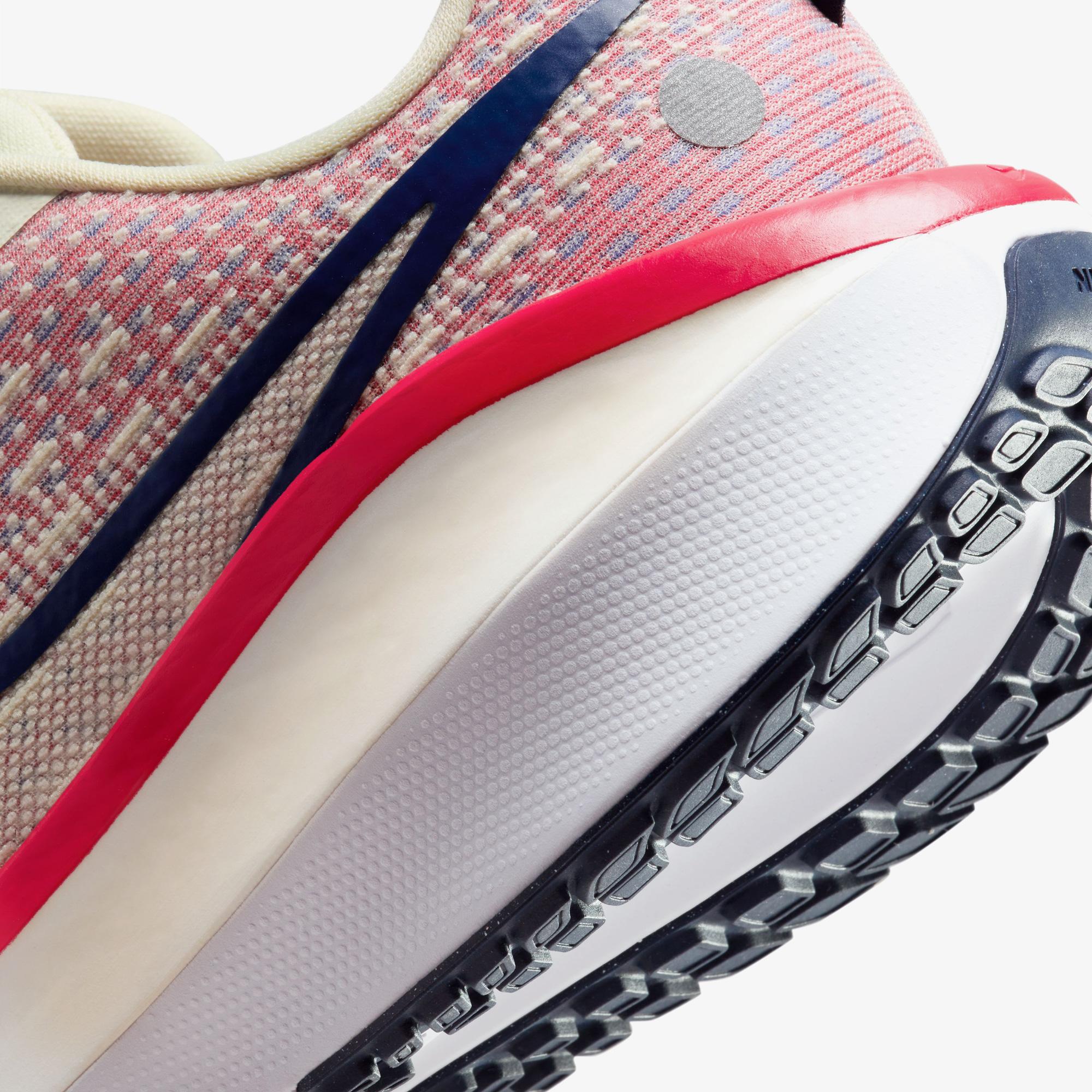 Nike Vomero 17 Erkek Yeşil Spor Ayakkabı