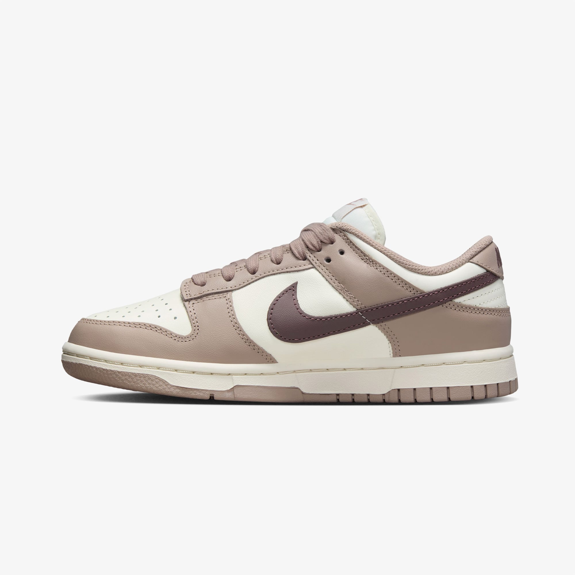 Nike Dunk Low Kadın Bej Spor Ayakkabı - Görsel 5