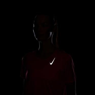  Nike Dri-FIT Race Kadın Pembe T-Shirt