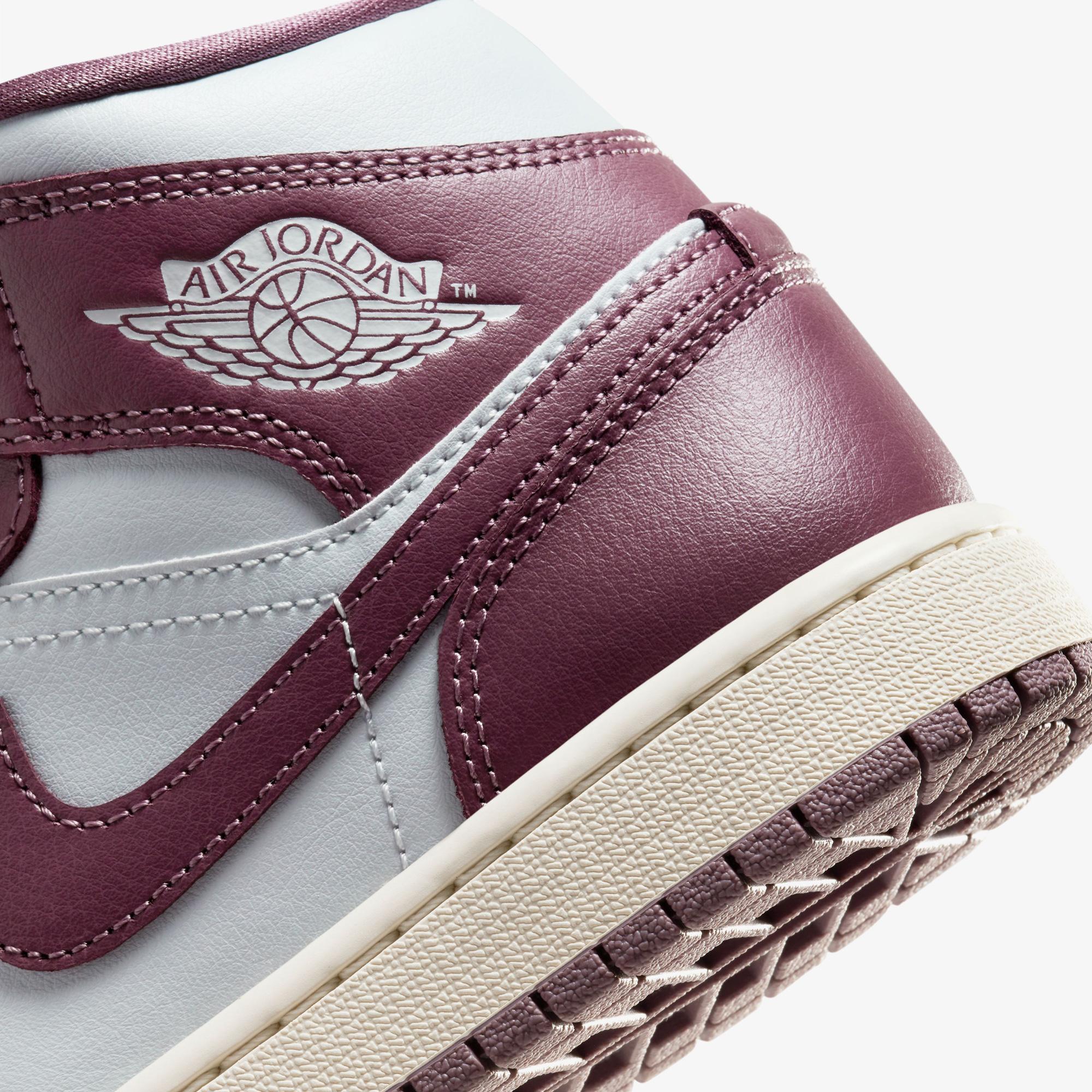 Jordan Air 1 Mid Kadın Bordo Spor Ayakkabı
