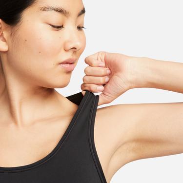  Nike Dri-Fit Swoosh High Support Kadın Siyah Bra