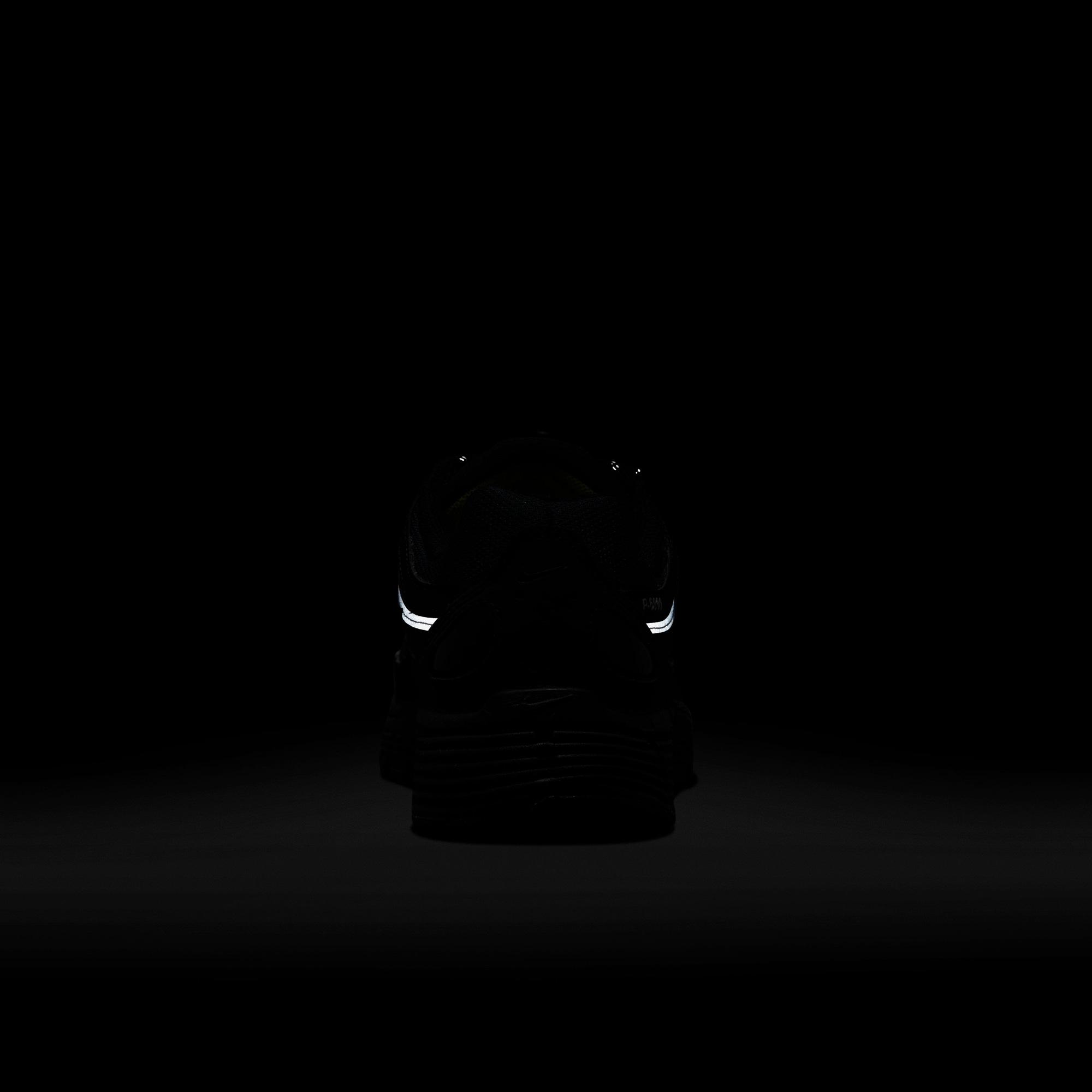 Nike P-6000 Kadın Siyah Spor Ayakkabı