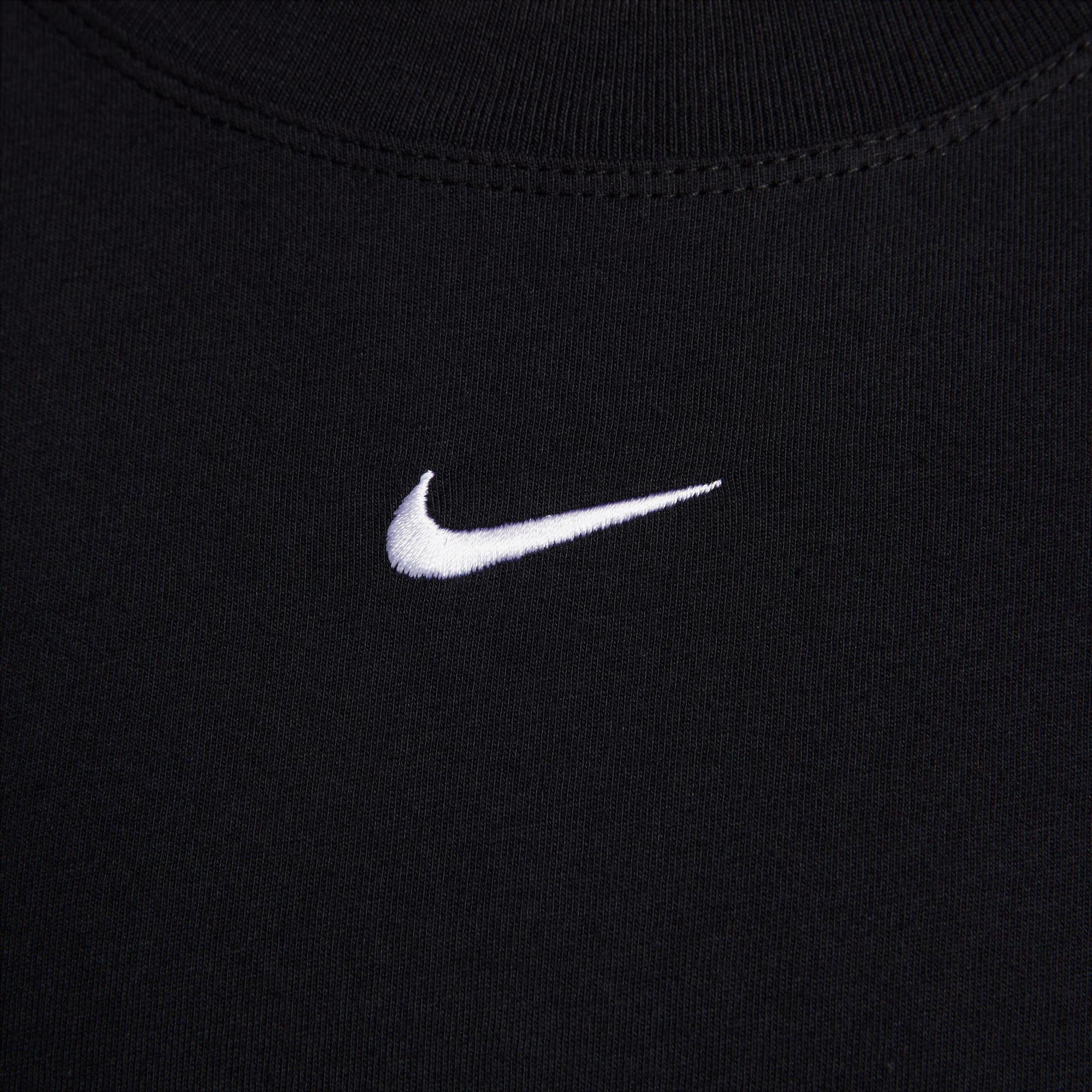 Nike Sportswear Essential Kadın Siyah T-Shirt