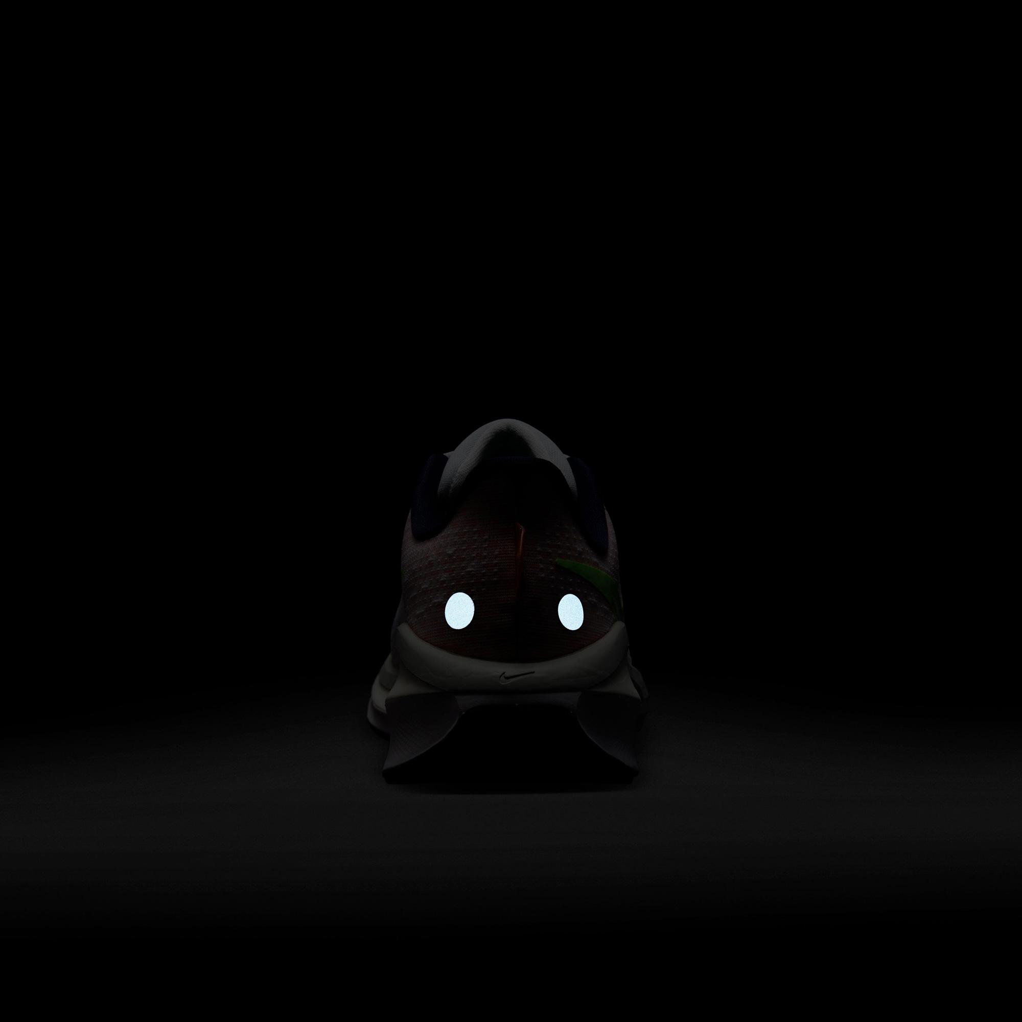 Nike Vomero 17 Kadın Beyaz Spor Ayakkabı