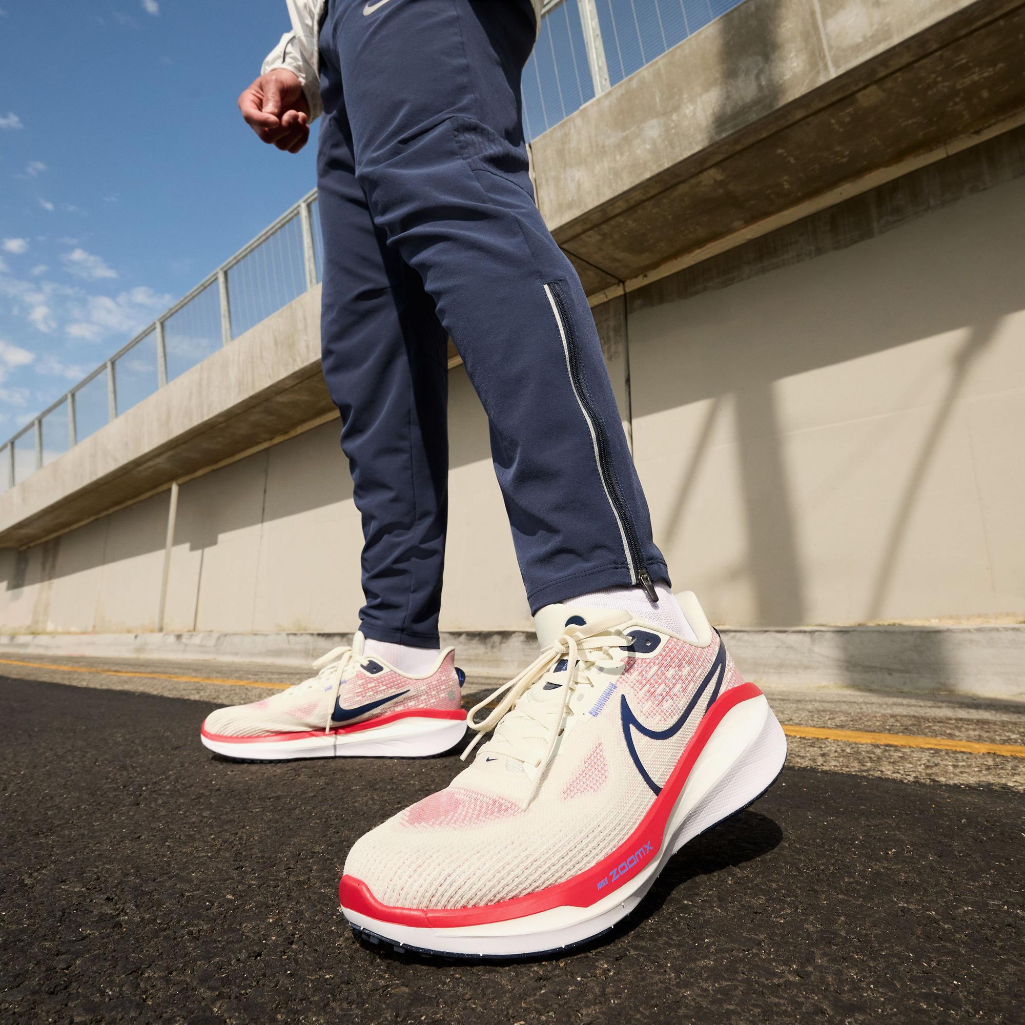 Nike Vomero 17 Erkek Yeşil Spor Ayakkabı