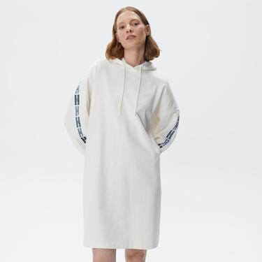  Kadın Loose Fit Truvakar Kollu Kapüşonlu Baskılı Beyaz Elbise