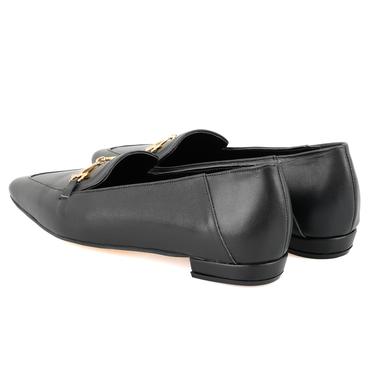  Kadın Siyah Toka Aksesuarlı Deri Loafer