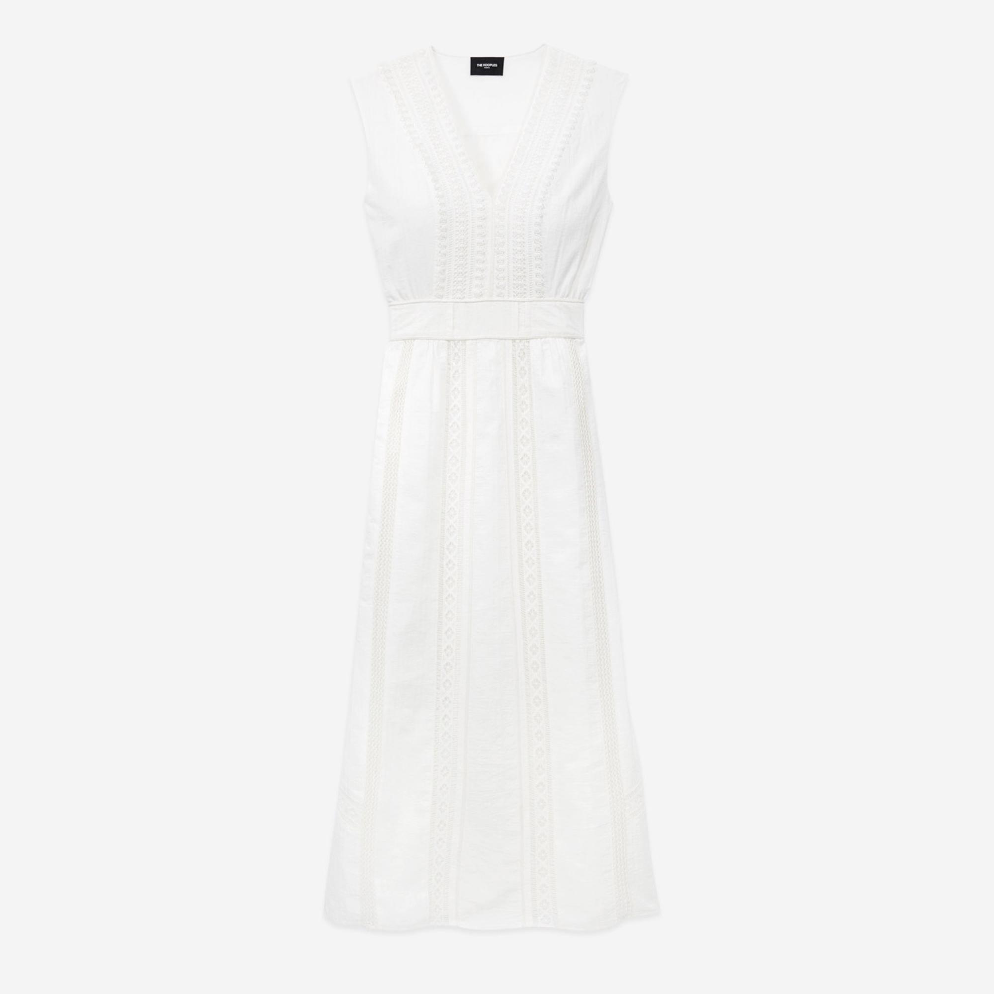 KADIN KOLSUZ BEYAZ NAKIŞLI UZUN ELBİSE