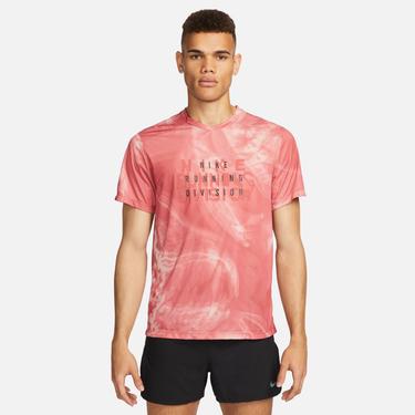  Nike Dri-FIT Run Division Rise 365 Erkek Pembe T-Shirt