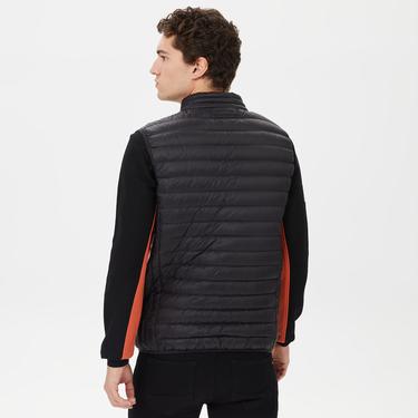  Nautica Erkek Siyah Standart Fit Yelek