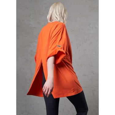  Nasaqu Kadın Zini Süper Oversize Sırtı Yırtmaçlı Nar T-Shirt