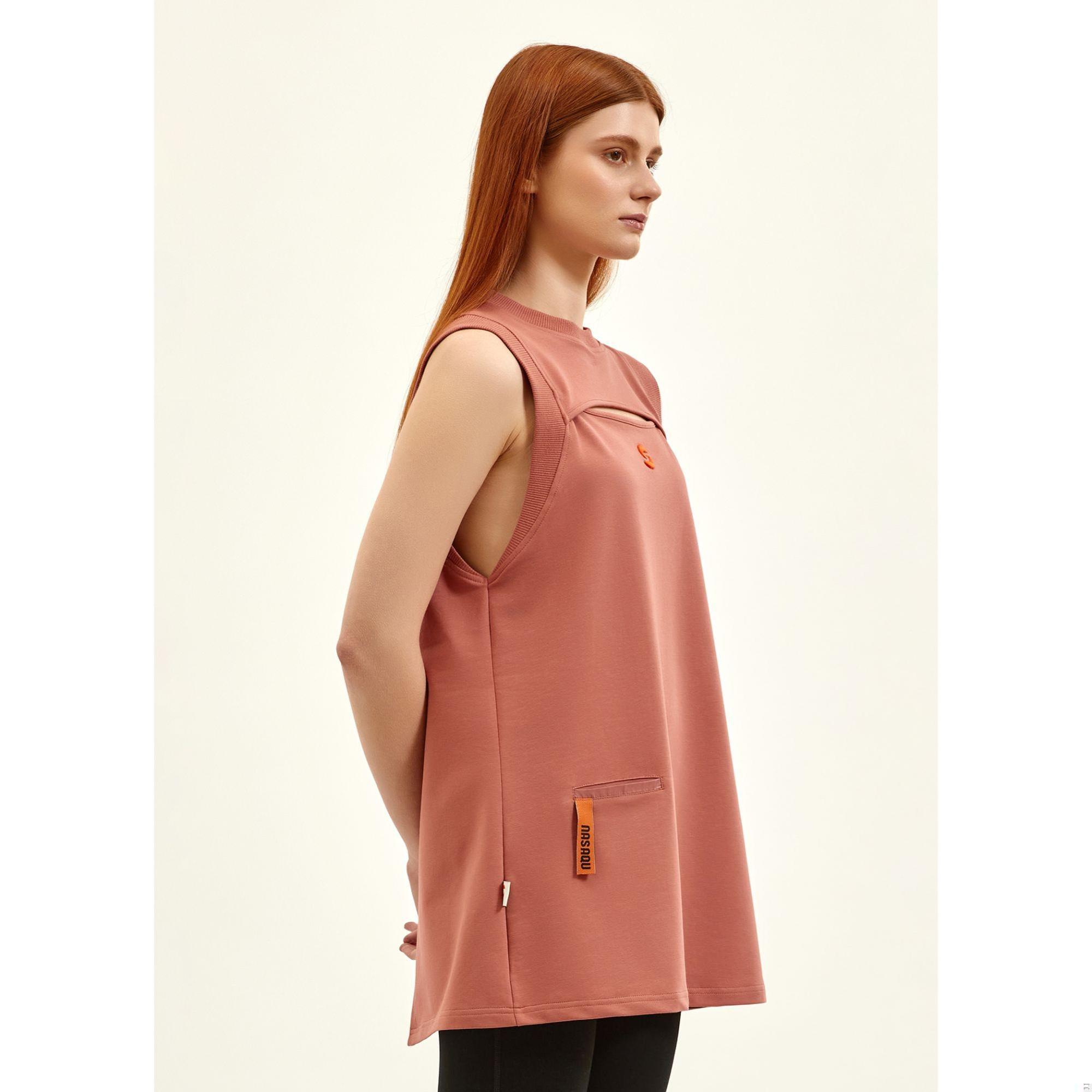 Nasaqu Kadın Sırtı Açık Nakışlı Gül Kurusu T-Shirt