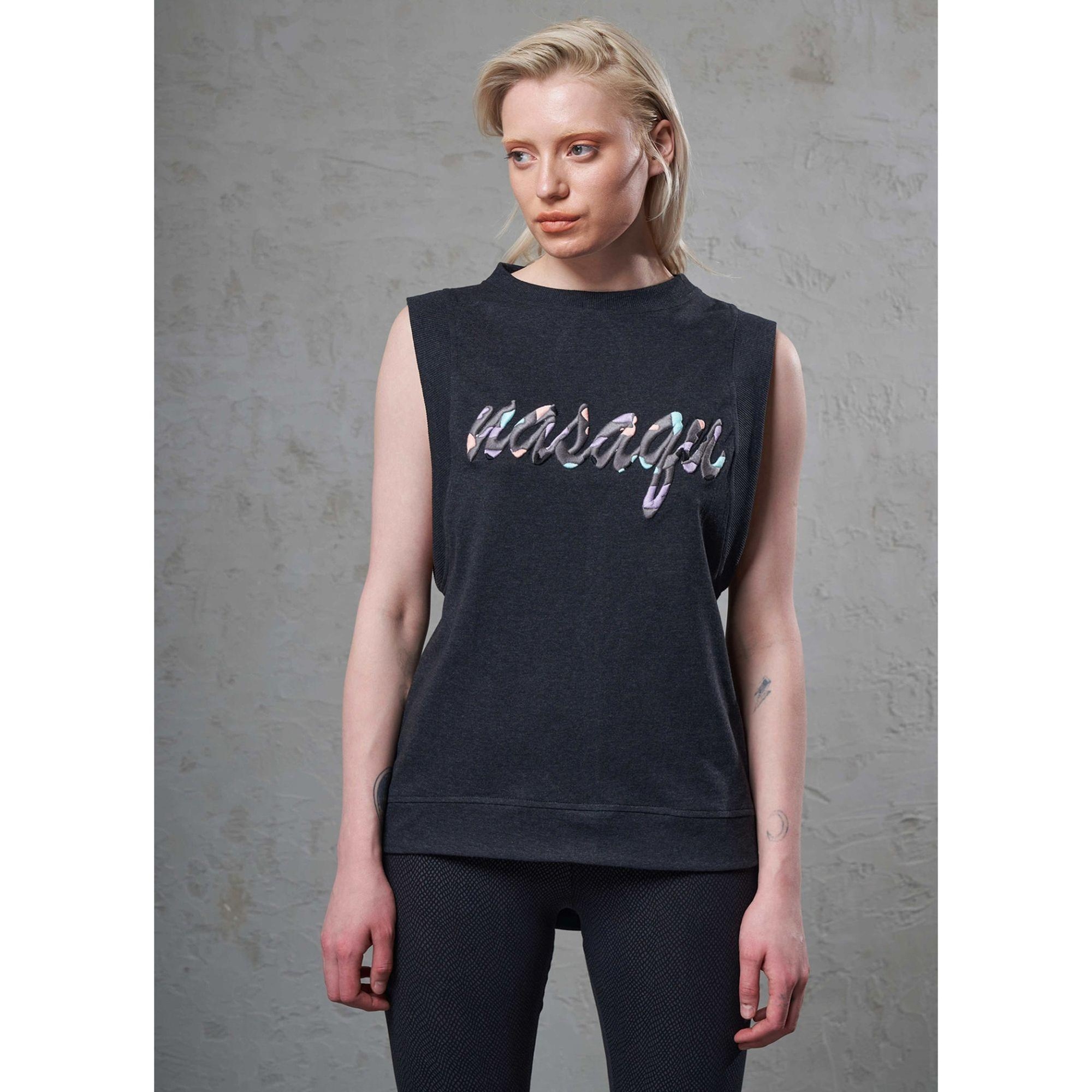 Nasaqu Kadın Kyz Nakışlı İkonik Antrasit Top