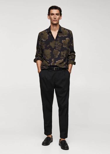  Mango Erkek Dökümlü Desenli Gömlek Haki