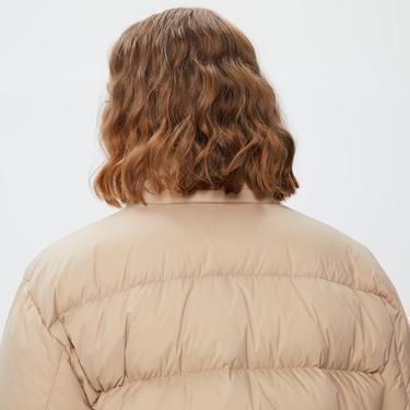  Lacoste Kapüşonlu Kapitone Kadın Bej Mont