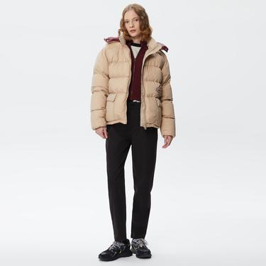  Lacoste Kapüşonlu Kapitone Kadın Bej Mont