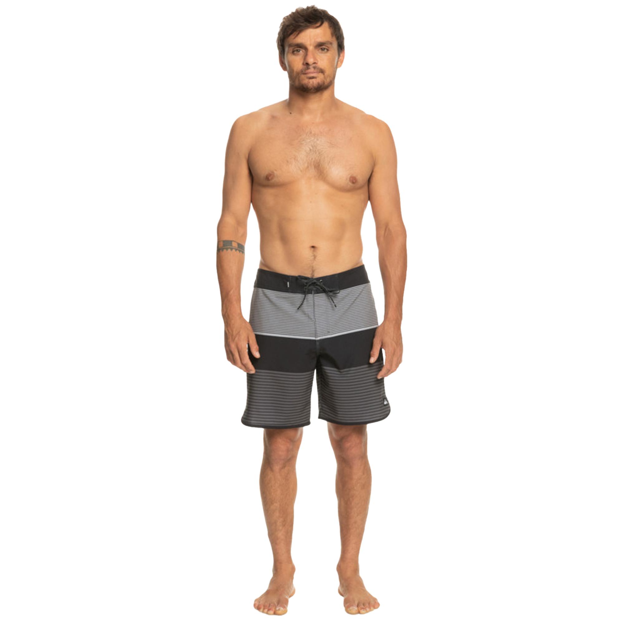 Quiksilver Surfsilk Tijuana 18 Erkek Siyah Boardshort