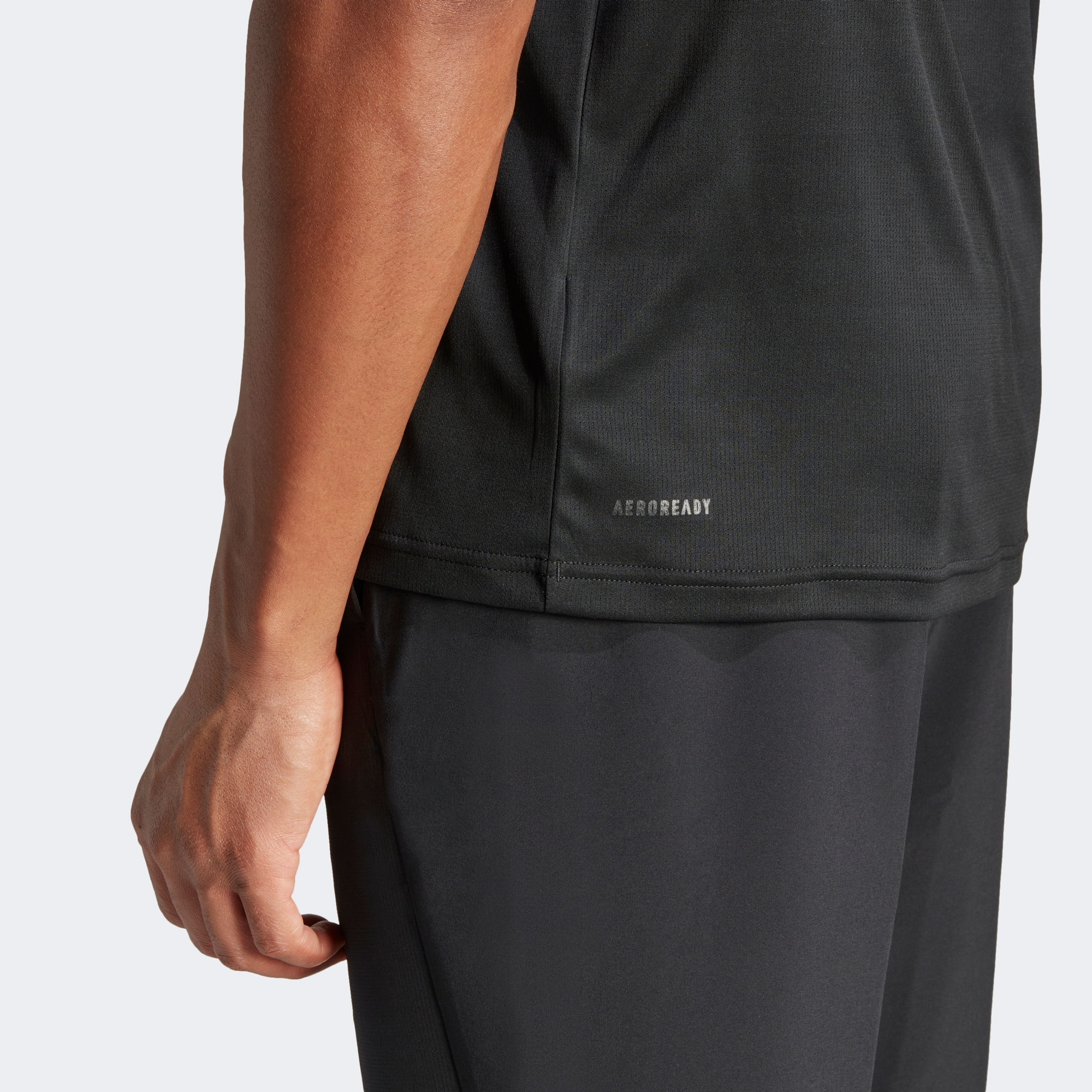 adidas Big Logo Erkek Siyah Günlük T-Shirt