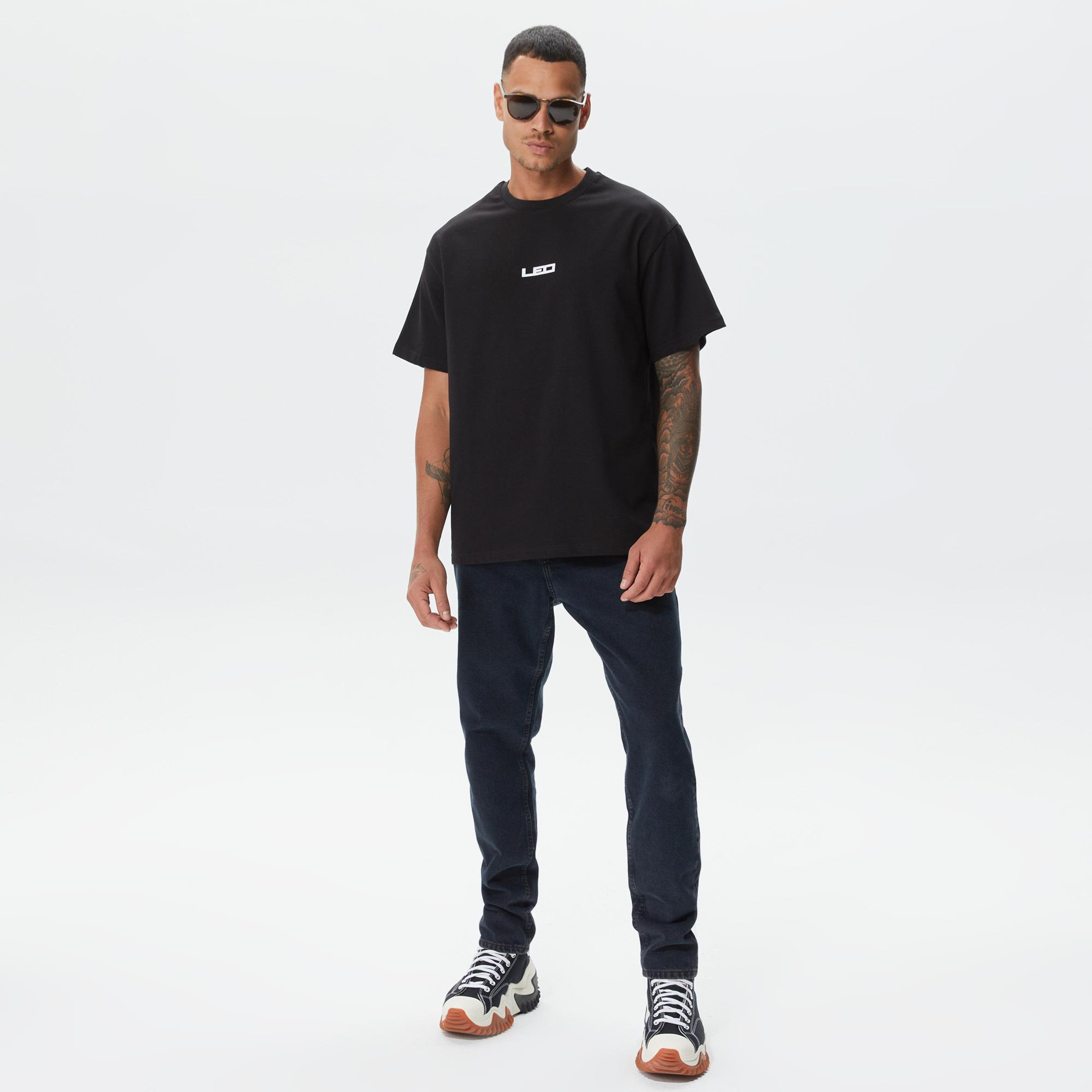 Leo Lunatic Service Erkek Siyah T-Shirt