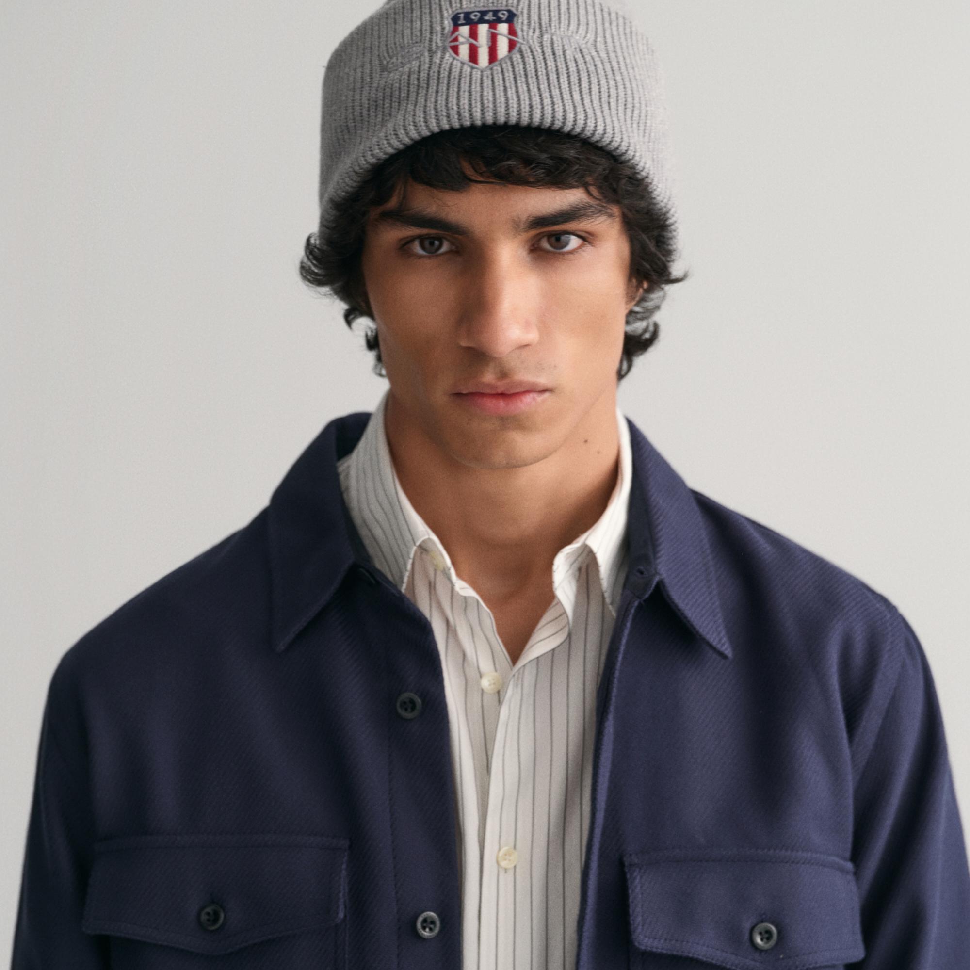 GANT Unisex Gri Logolu Bere