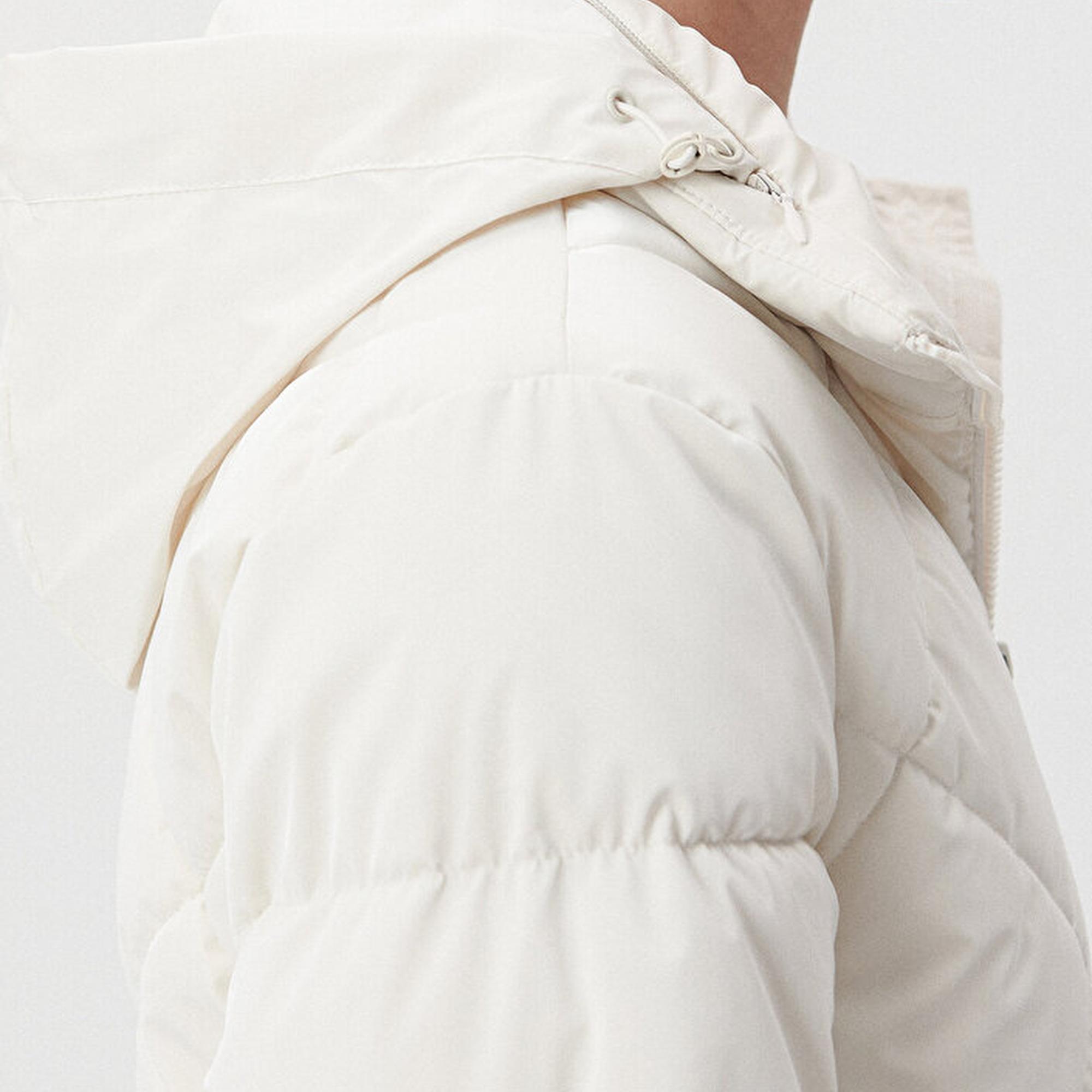 Mavi Premium Kapitone Beyaz Şişme Mont 1110230-70057