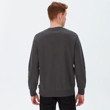  Levi's T2 Graphic Crew Pirate Erkek Siyah Sweatshirt