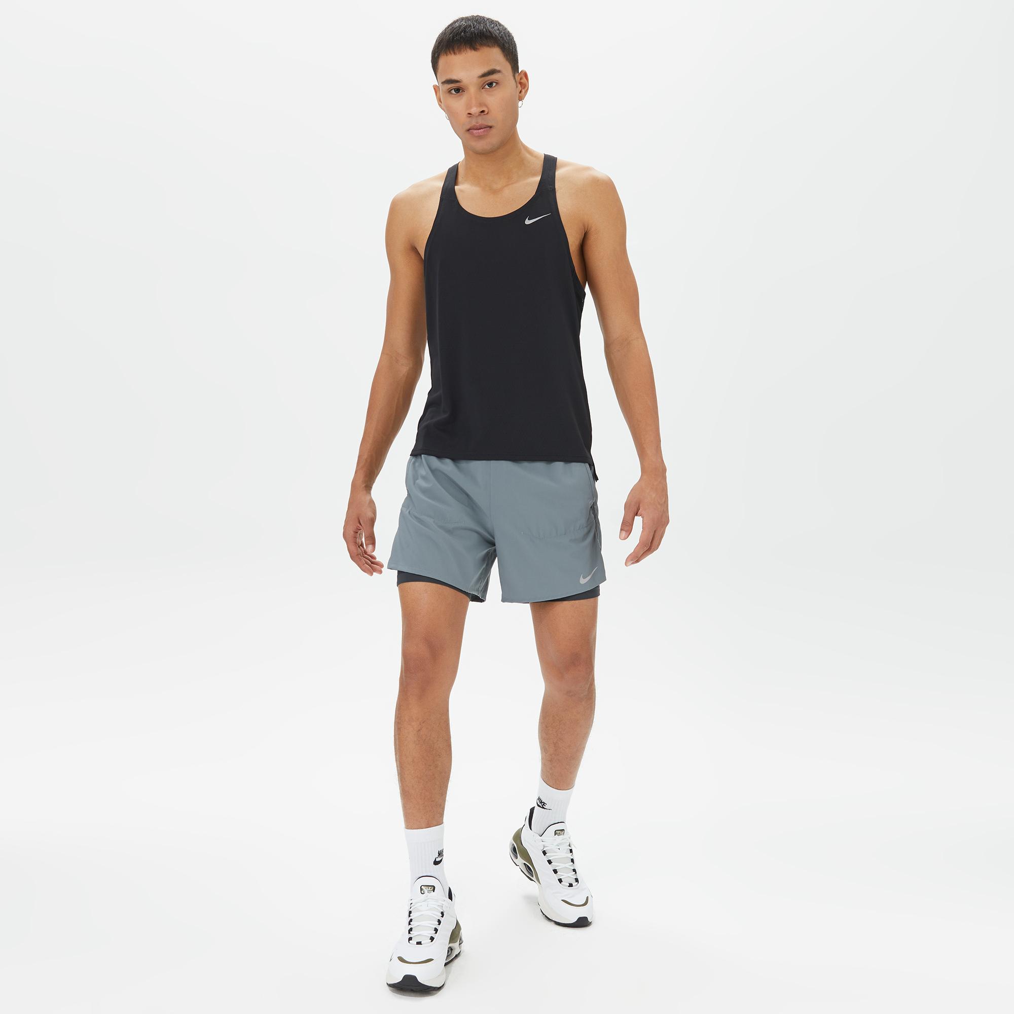 Nike Dri-FIT Stride 13 cm Hybrid Erkek Gri Şort