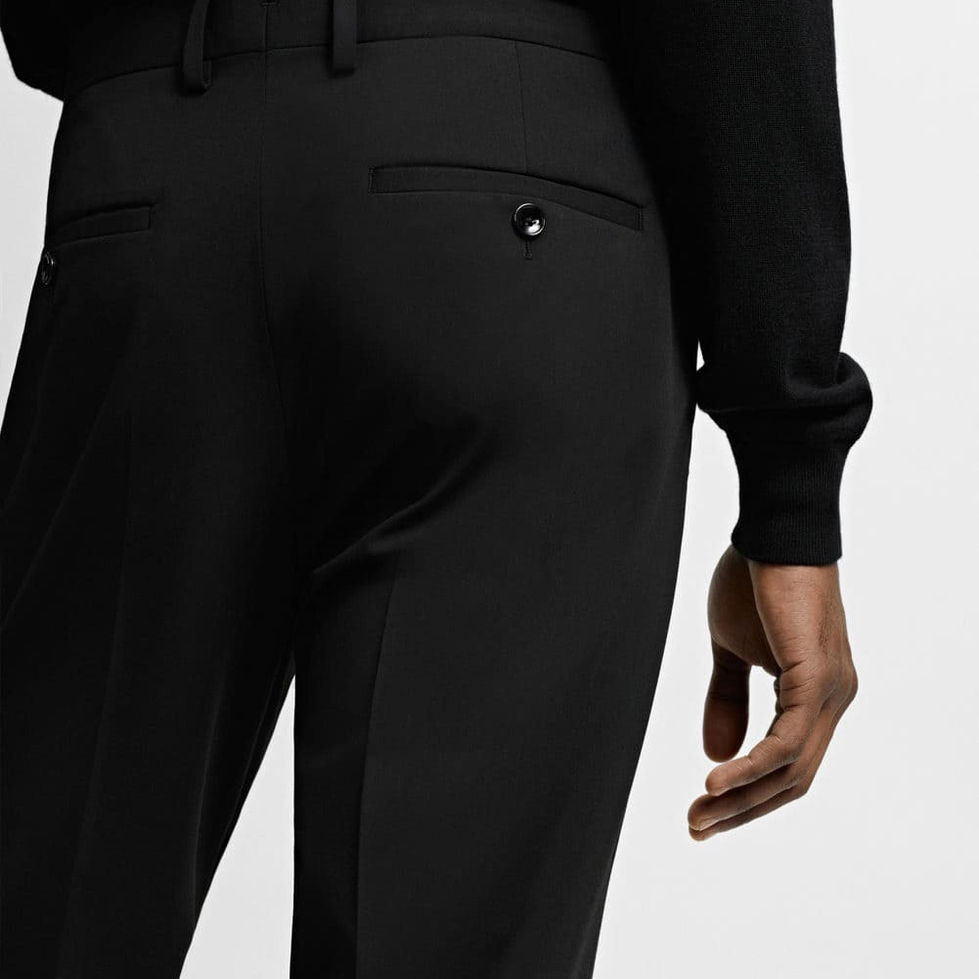 Mango Erkek Süper Slim Fit Streç Kumaştan Kumaş Pantolon Siyah