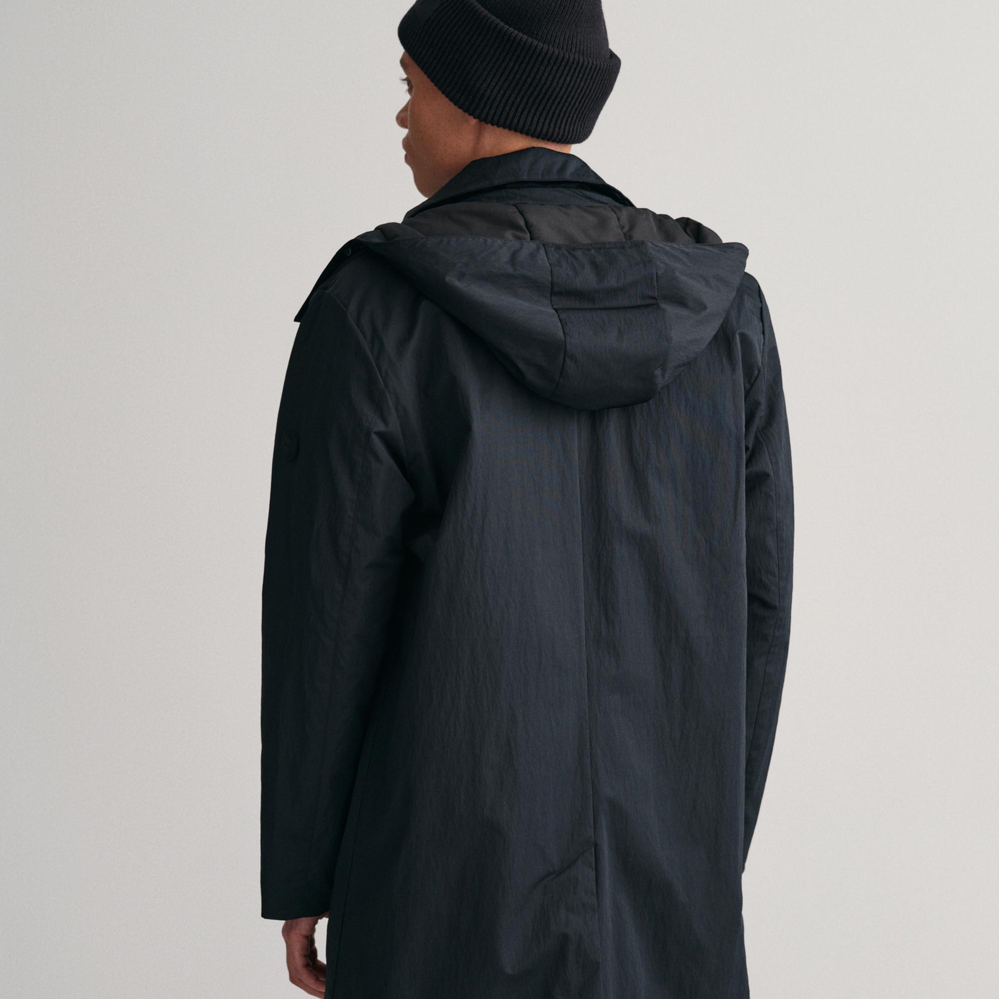 GANT Erkek Siyah Kapüşonlu Mont