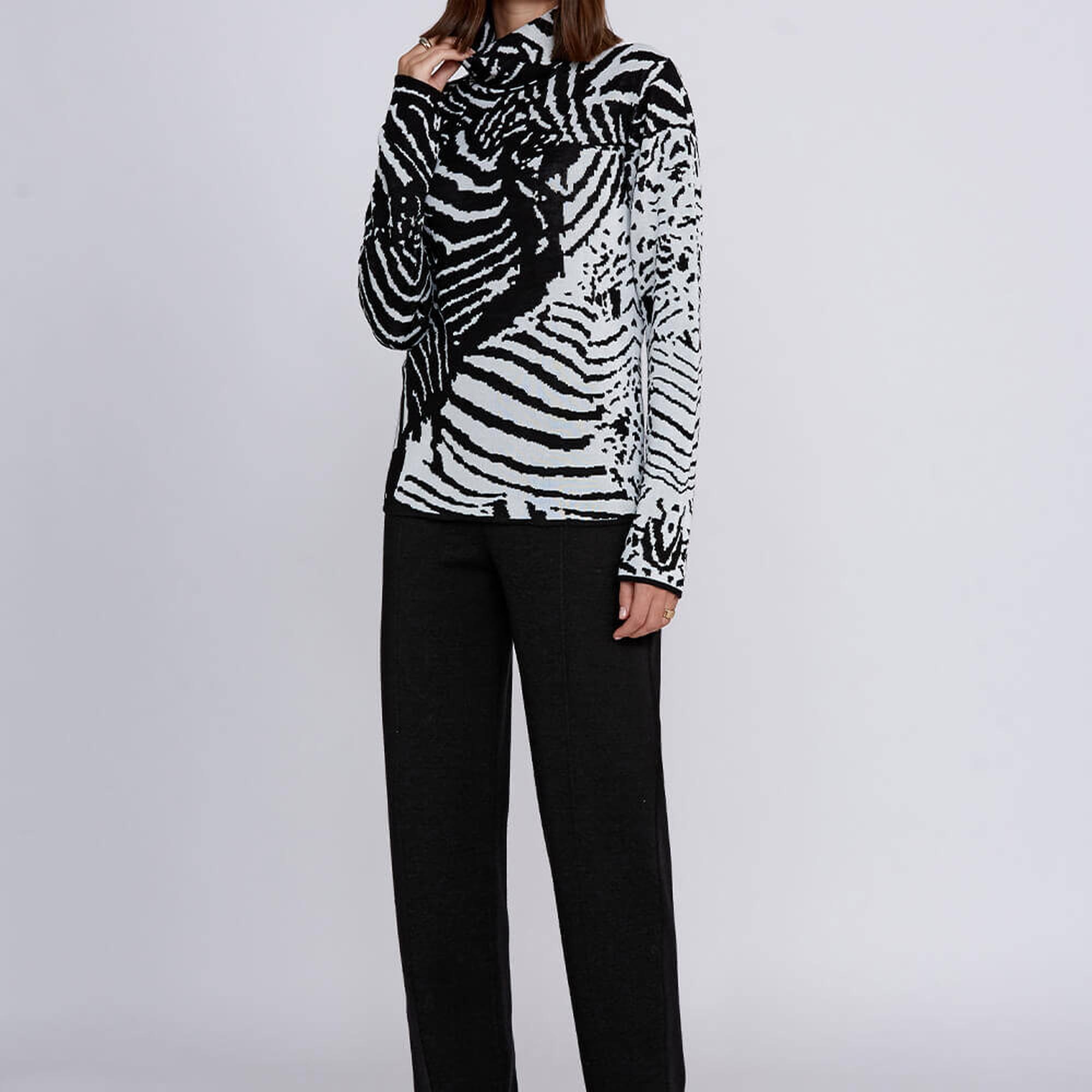 Knitss İntarsia Jakar Desenli Siyah Beyaz Triko