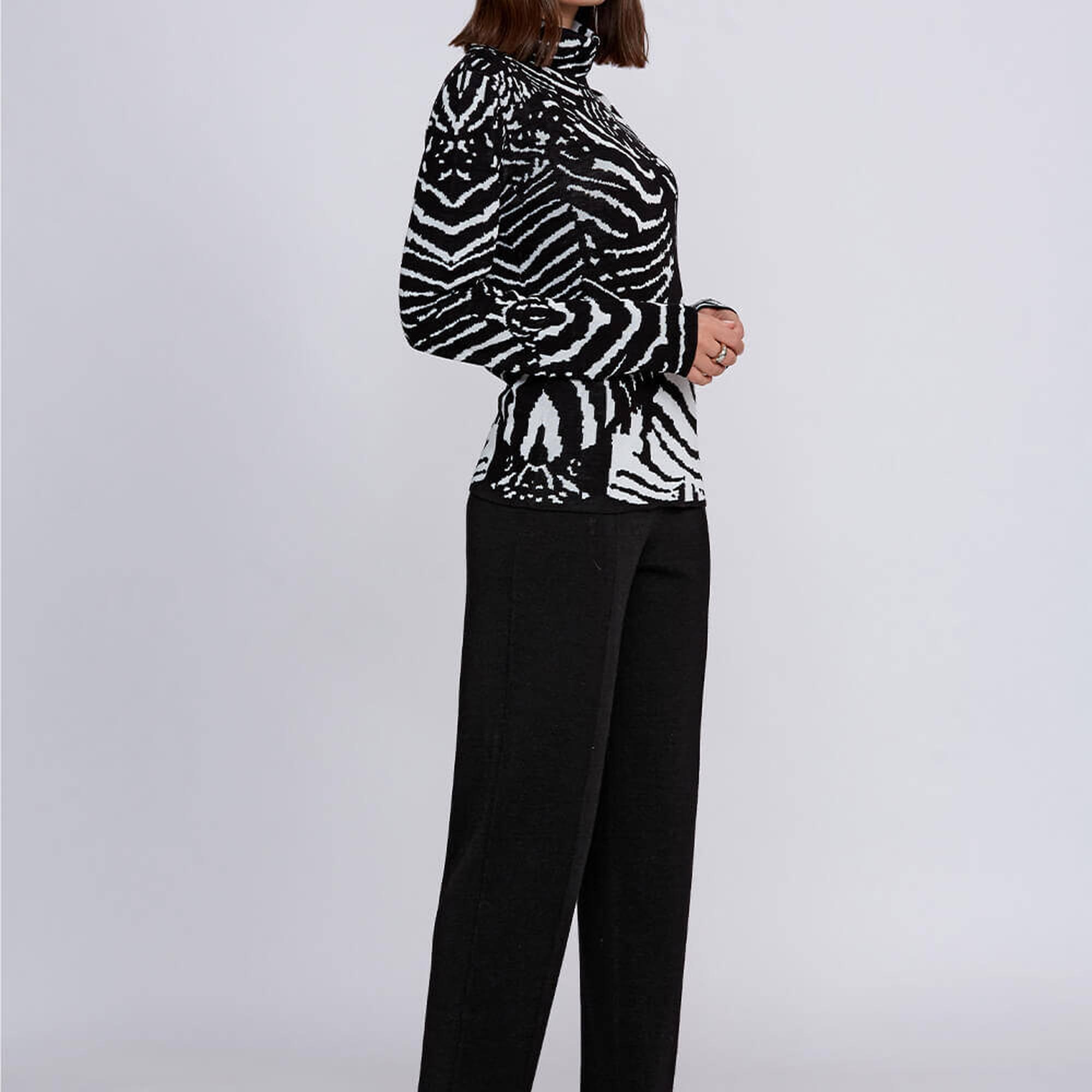 Knitss İntarsia Jakar Desenli Siyah Beyaz Triko