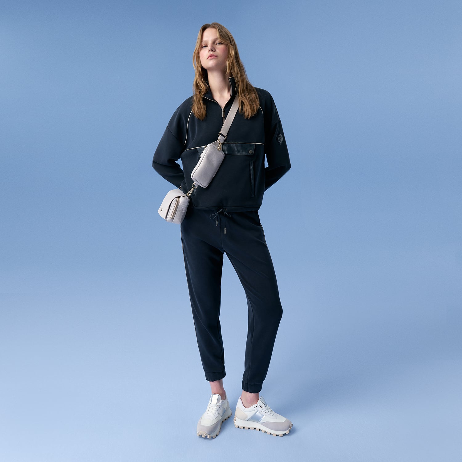  Alika Siyah Kadın Jogger Eşofman