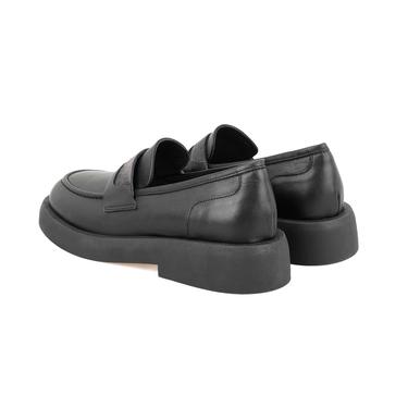  Kadın Siyah Deri Günlük Ayakkabı