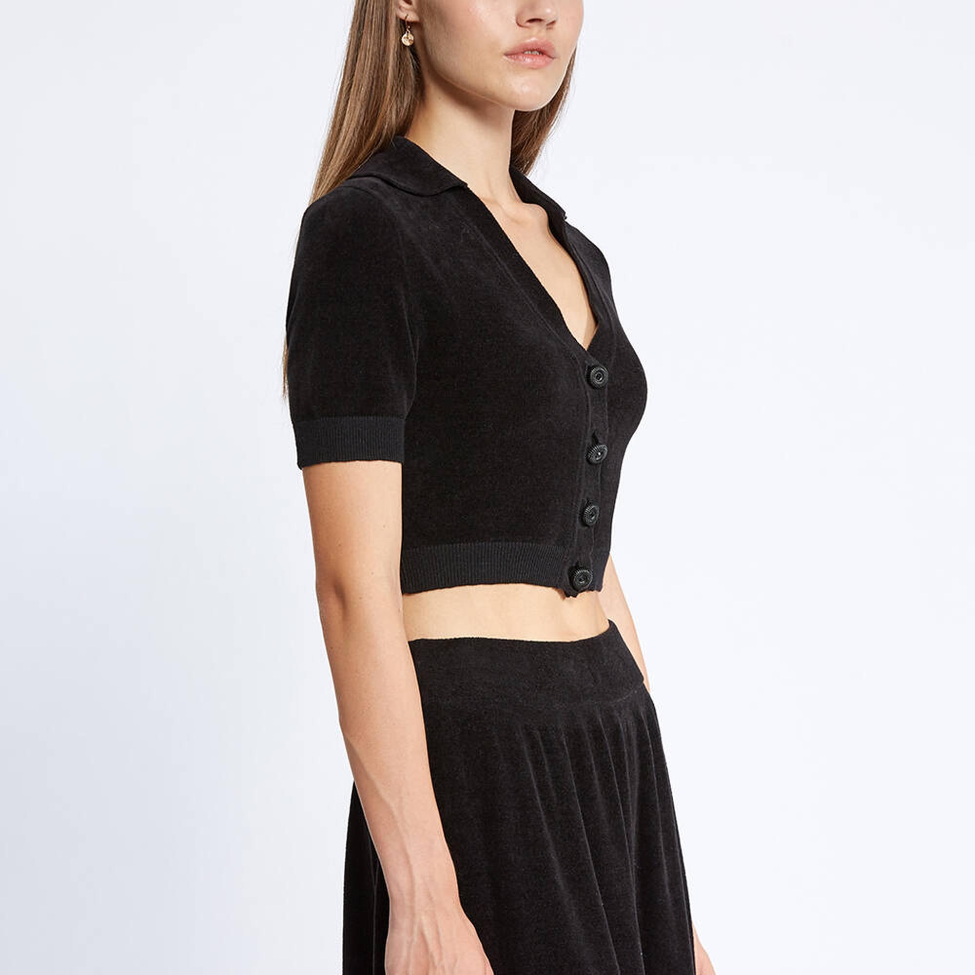 Knitss Taşlı Düğmeli Siyah Crop Triko Üst