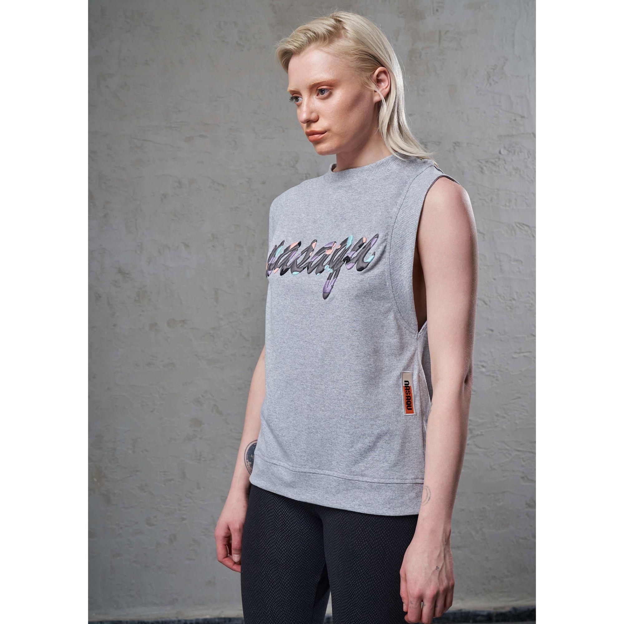 Nasaqu Kadın Kyz Nakışlı İkonik Gri Krom Top