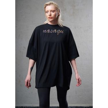  Nasaqu Kadın Zini Süper Oversize Sırtı Yırtmaçlı Siyah T-Shirt