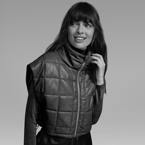  Marquise Siyah Kadın Kısa Puffer Deri Yelek