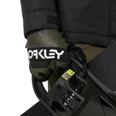  Oakley Core Divisional Rc Insulated J Erkek Siyah Snowboard Ceketi