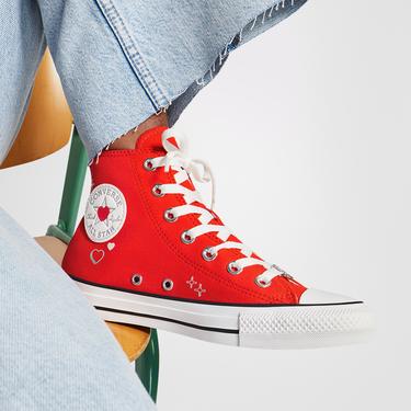  Converse Chuck Taylor All Star Y2K Heart Kadın Kırmızı Sneaker