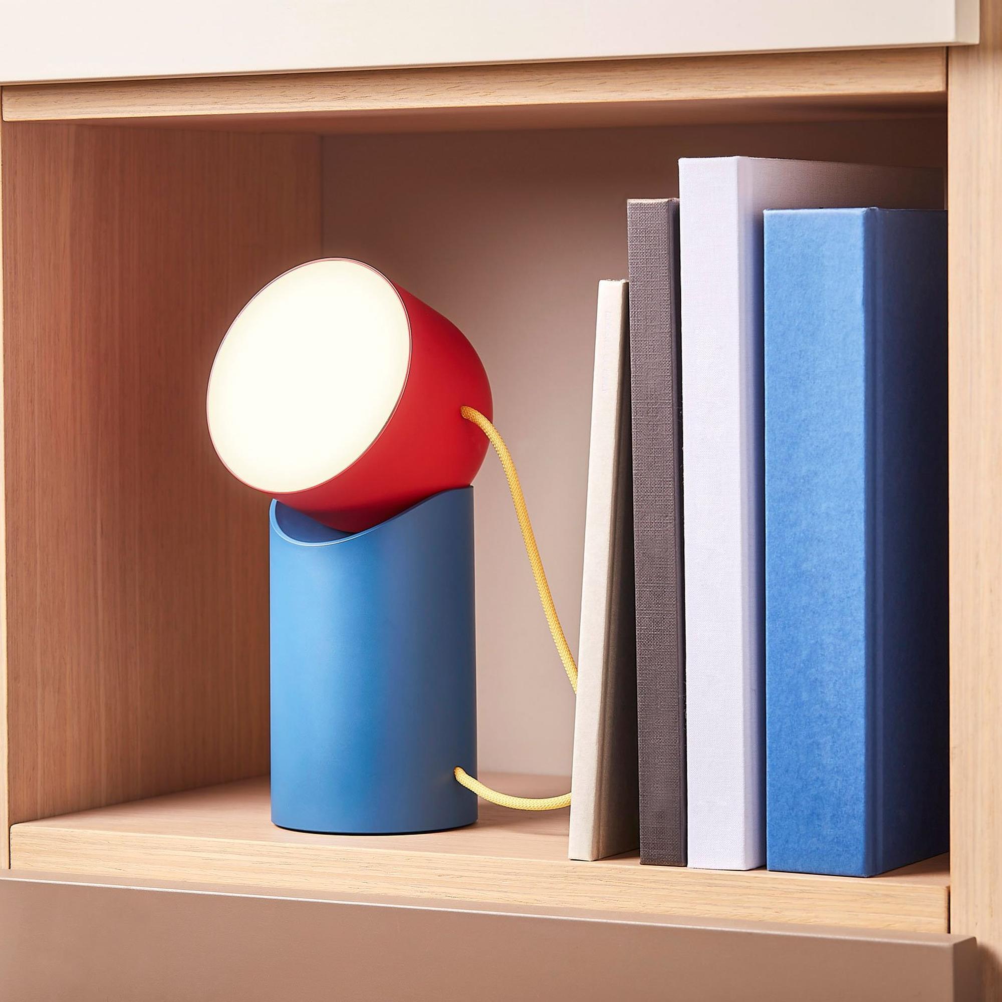 Lexon Orbe Led Aydınlatma 
Mavi & Kırmızı