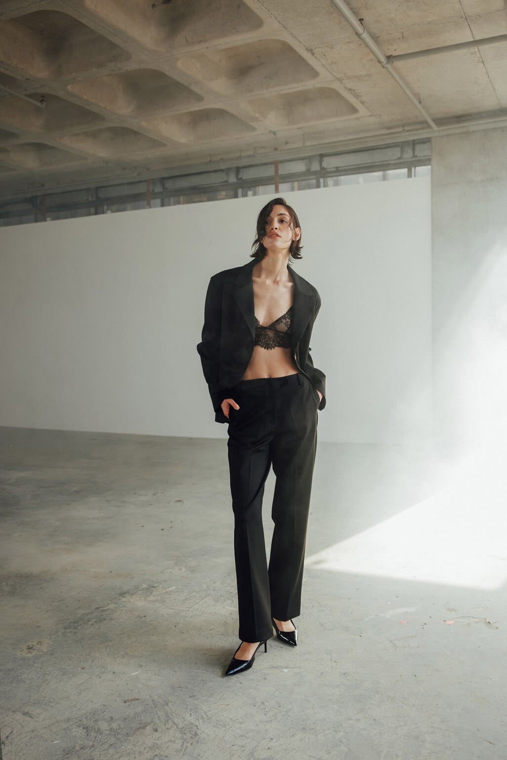  Bel Detaylı Pantolon