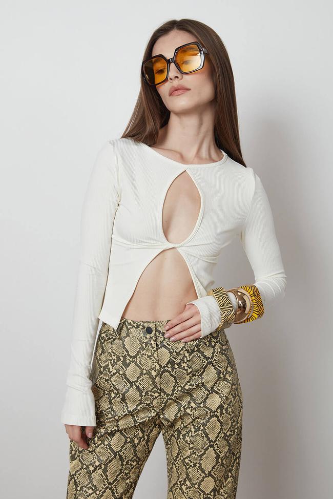  Pencere Detaylı Uzun Kollu Body