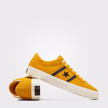  Converse One Star Academy Pro Unisex Sarı Süet Sneaker