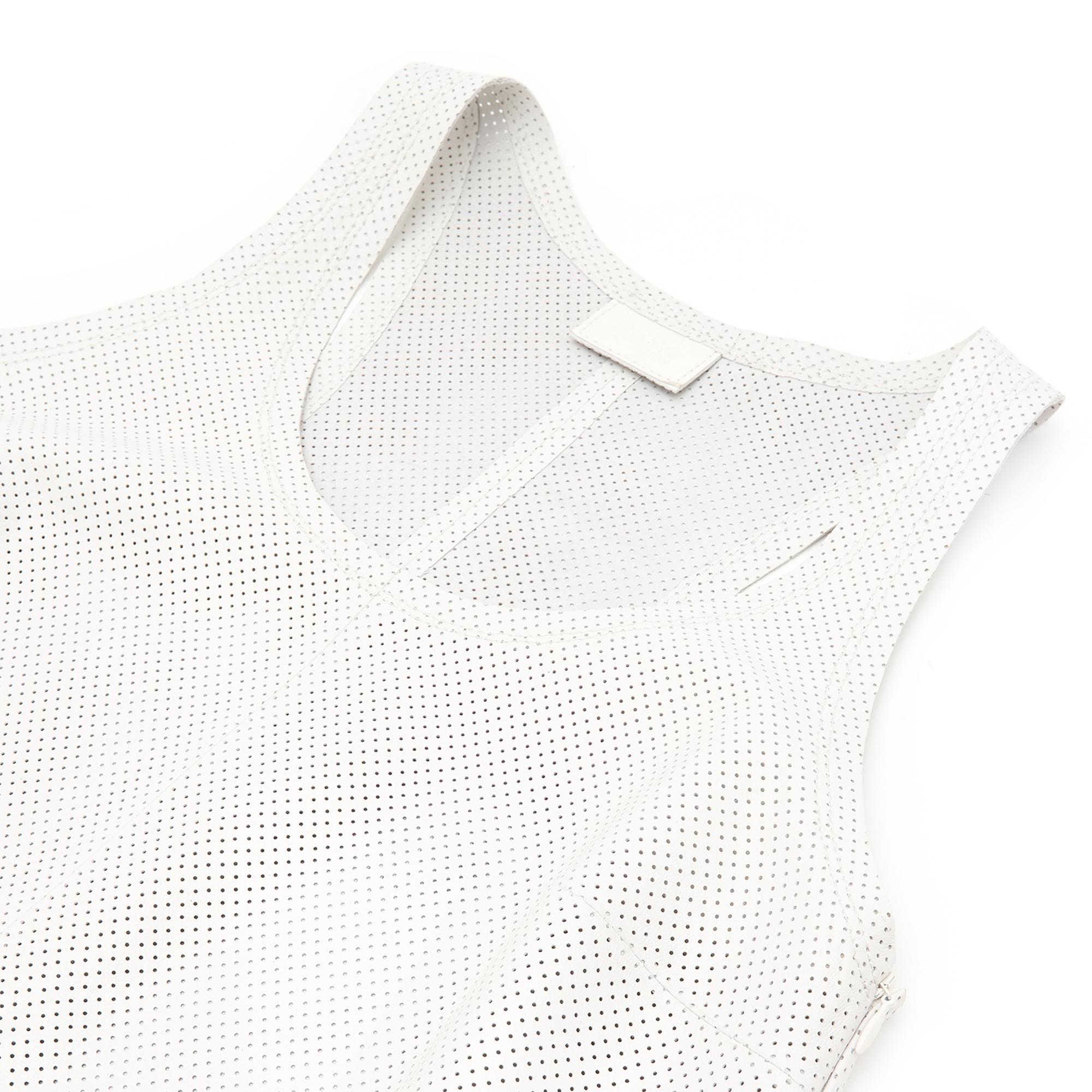 Itala Beyaz Kadın Yuvarlak Yakalı Perforeli Deri Bluz