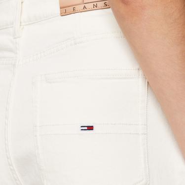  Tommy Jeans Mom Slim Fit Yüksek Bel Kadın Beyaz Pantolon