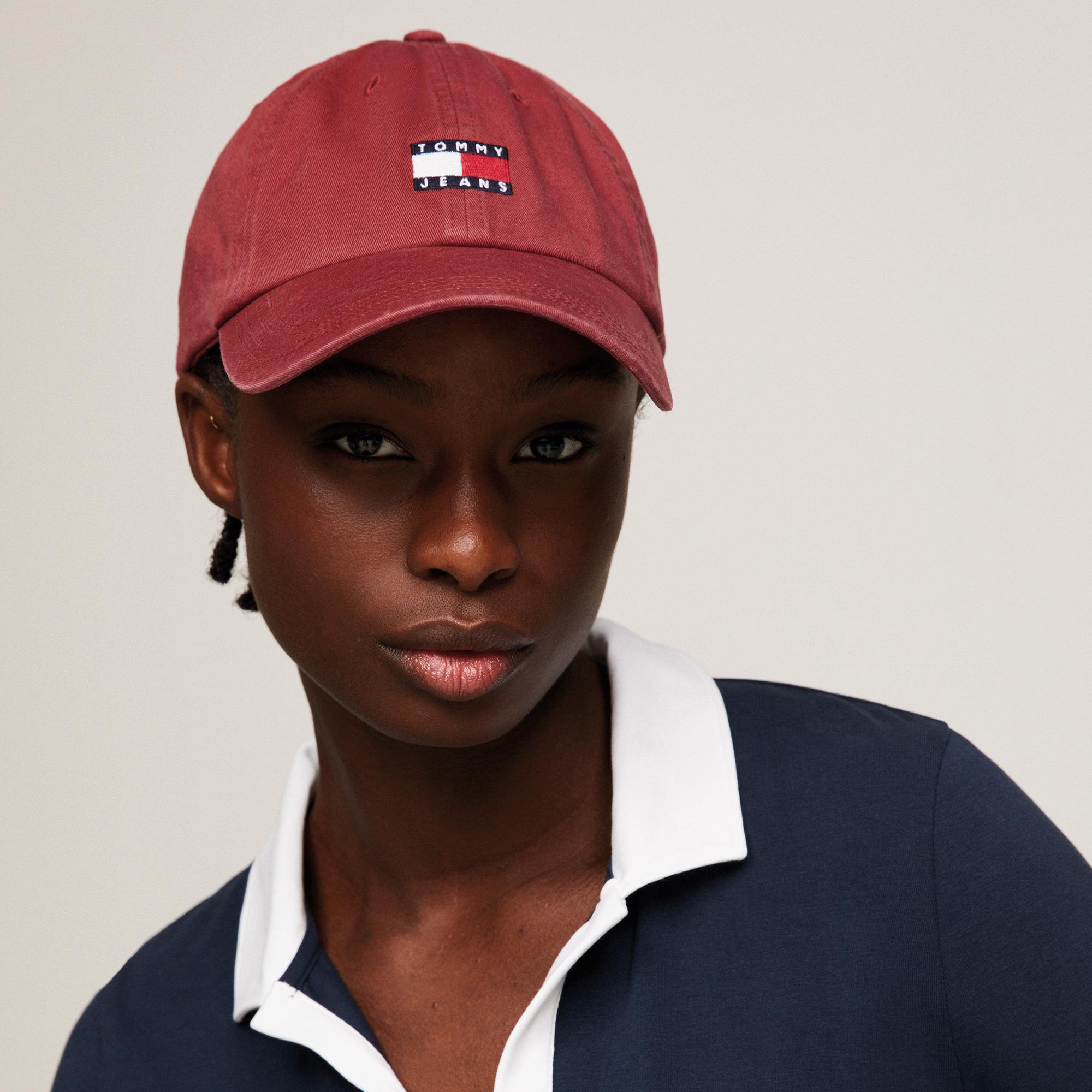 Tommy Jeans Heritage Erkek Kırmızı Şapka