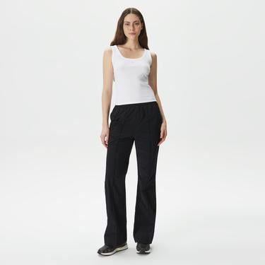  Guess Triangle Bling Kadın Beyaz Kolsuz T-Shirt