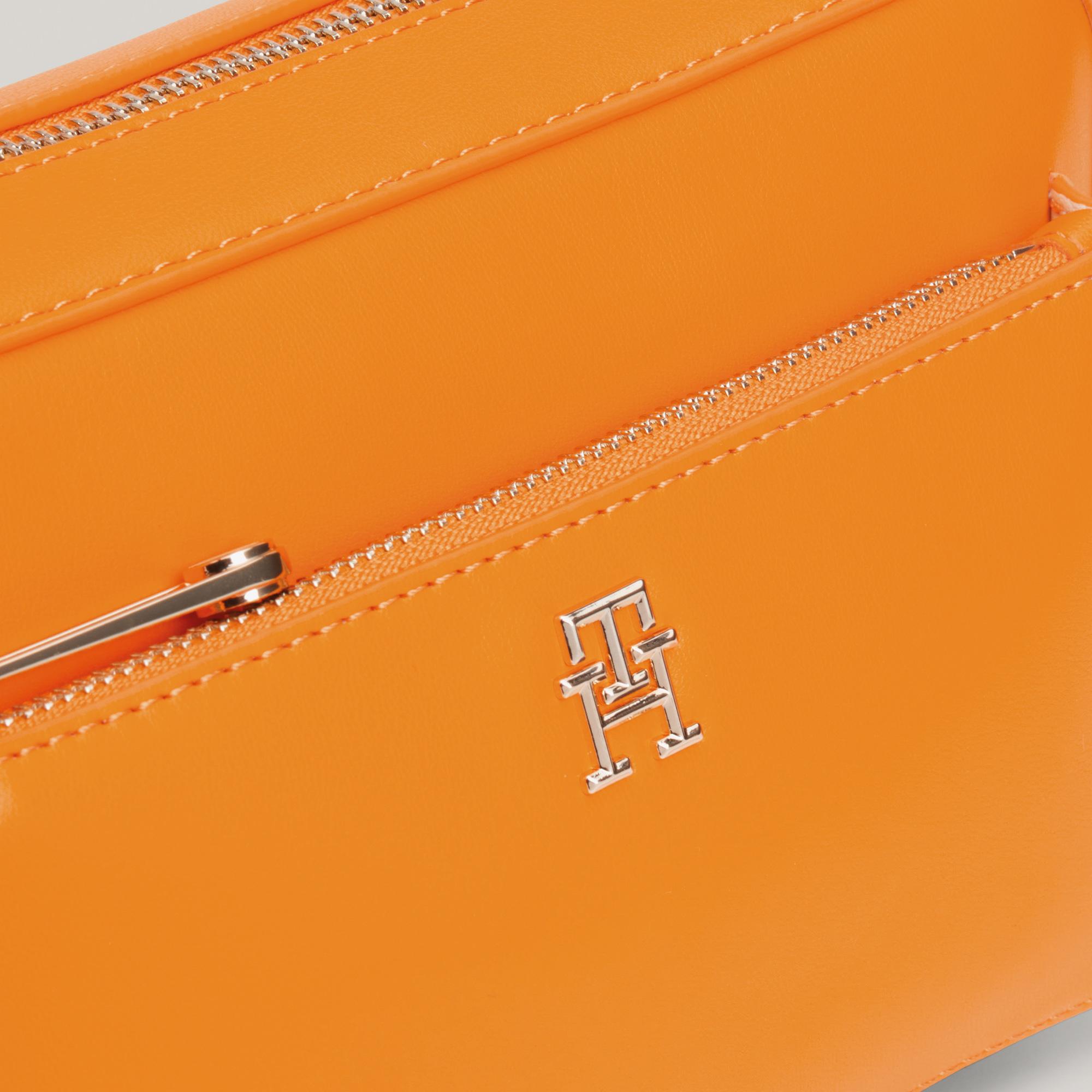 Tommy Hilfiger Iconic Camera Kadın Turuncu Omuz Çantası