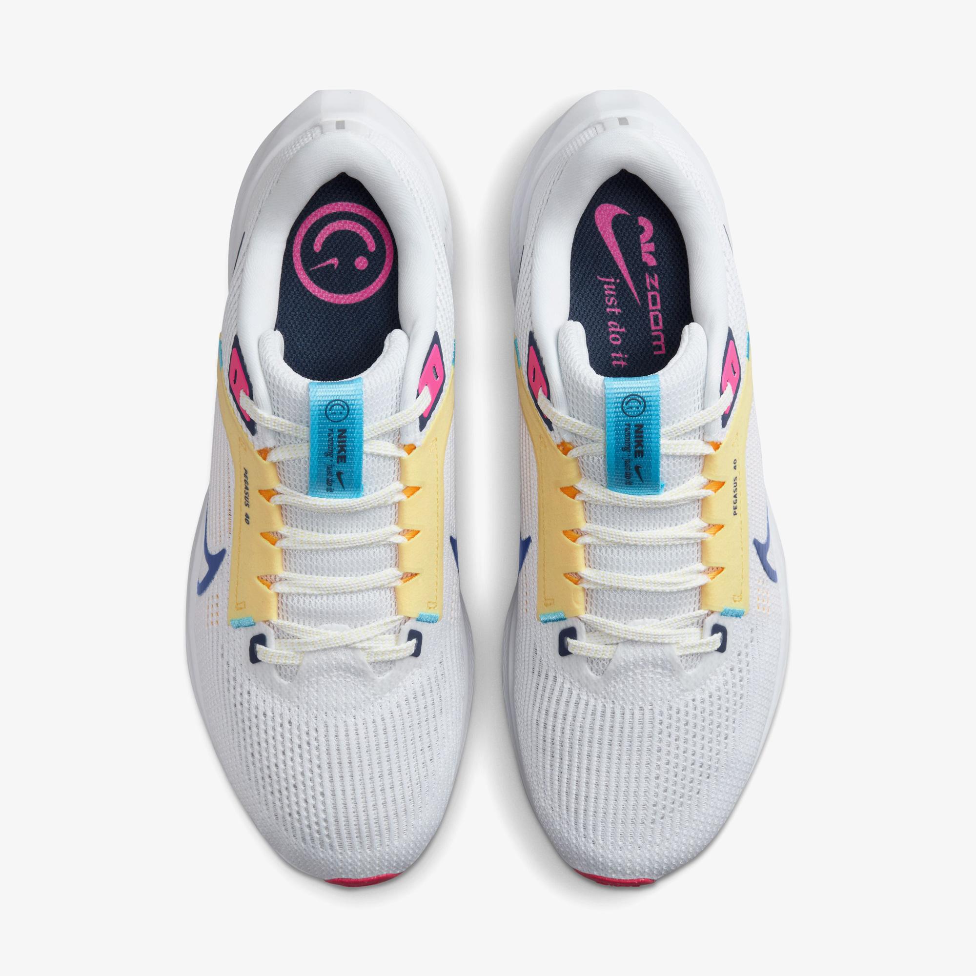 Nike Air Zoom Pegasus 40 Kadın Beyaz Spor Ayakkabı